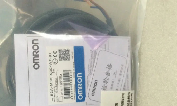 E2A-M30LN30-WP-B1 1pcs New Omron Proximity Switch free ship