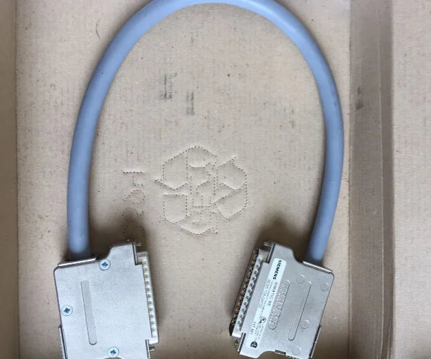 1PC new in box  Siemens  6ES5705-0AF00 6ES5 705-0AF00