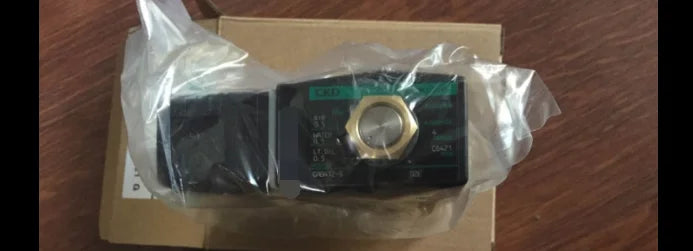 1PC NEW CKD AB42-02-5-E2E-AC220V AB42-02-5-E2E AC220V free shipping