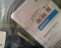 NEW IN BOX OMRON E2E-X2ME2-Z 2m