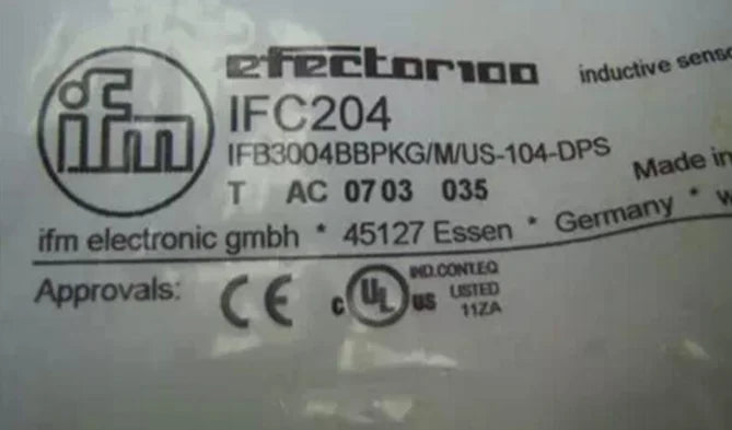 IFC204 1PC New IFM Proximity Switch free ship