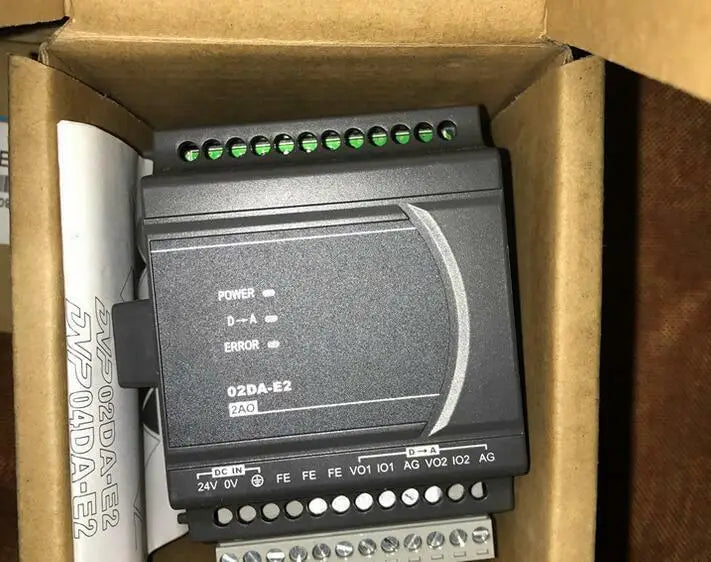 DVP02DA-E2 DVP02DAE2 DELTA PLC ES2 series analog expansion module NEW IN BOX