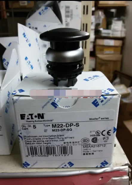 1PC  NEW   EATON  MOELLER   M22-DP-S   free shipping