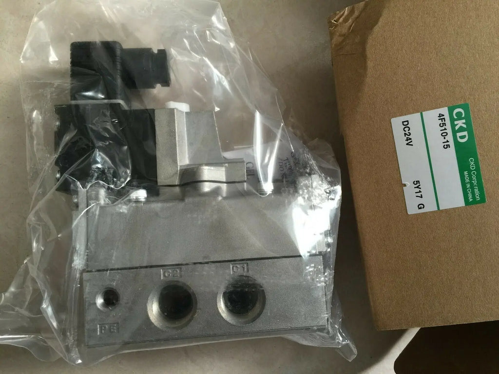 1PC  NEW  CKD  4F510-15-DC24V   4F510-15    DC24V   free  shipping