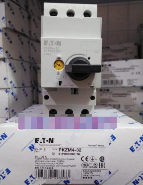 1PC  NEW   EATON  MOELLER  PKZM4-32   free shipping