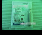 New OMRON E2B-M12LS04-M1-B1 sensor free shipping
