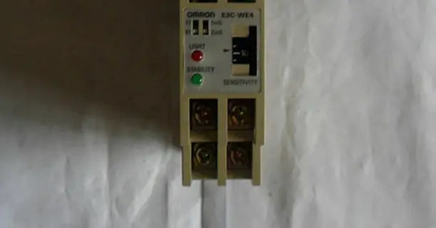 E3C-WE4 E3C WE4 NEW OMRON NEW IN BOX free shipping