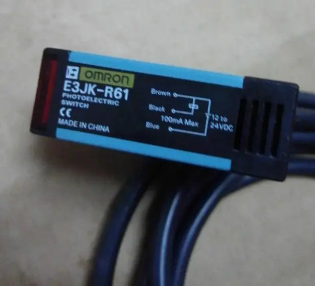 E3JK-R61 E3JK R61 1PC New in box New Omron Photoelectric Switch free shipping