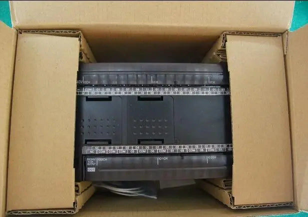 New Omron Programmable Controller PLC CP1L-M60DR-D CP1L M60DR D free shipping