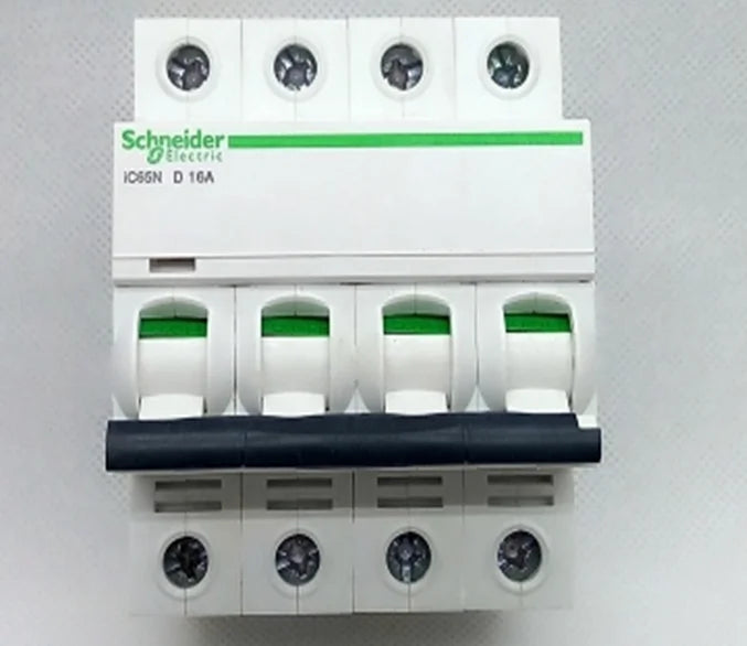 IC65N 4P D16A 1PC NEW Schneider