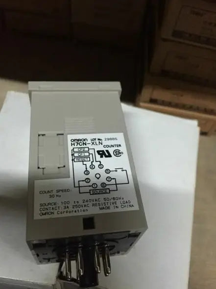 New Omron Counter H7CN-XLN H7CN XLN 100-240VAC free shipping