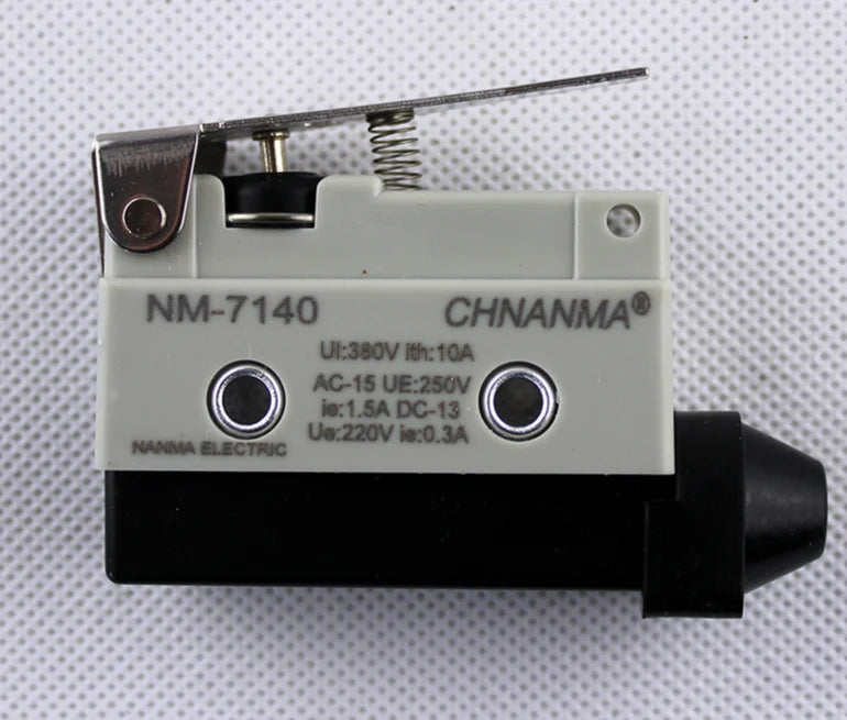 AZ7140 1pcs new Matsushita NAIS Limit Switch free shipping