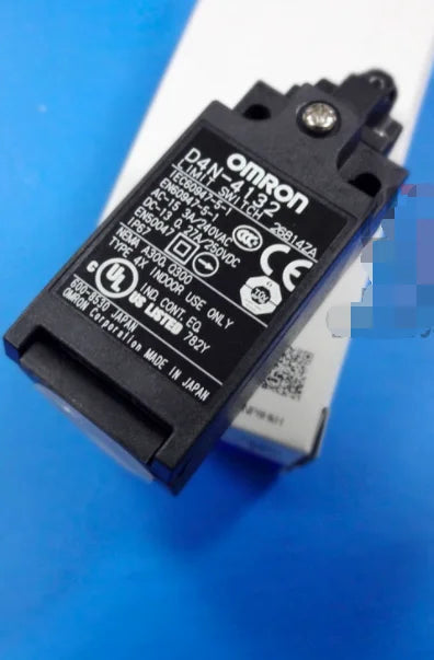 1PC  NEW   Omron    D4N-4132    free  shipping