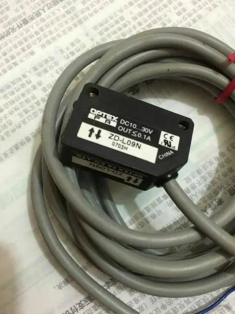 ZD-L09N ZDL09N 1PCS NEW Optex Photoelectric Switch free shipping