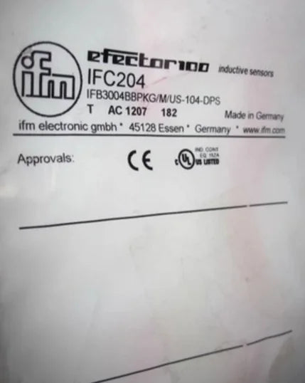 IFC204 1PC New IFM Proximity Switch free ship