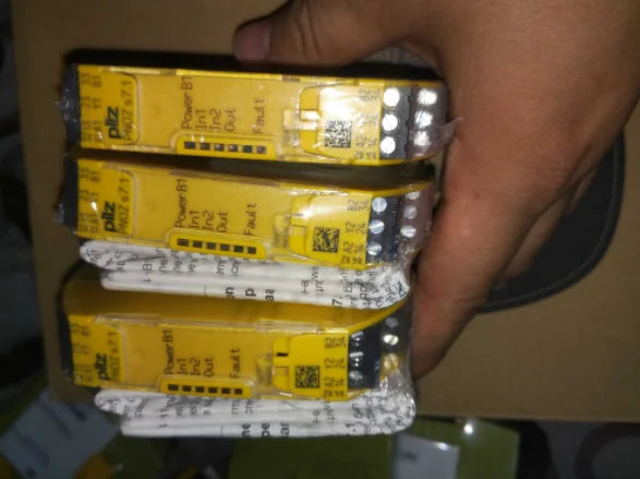 1PC New  PILZ  PNOZ S7.1 PNOZS7.1 750167 free shipping