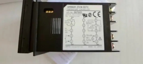 E5CN-R2TC E5CN R2TC 1PCS NEW Omron Temperature Controller free shipping