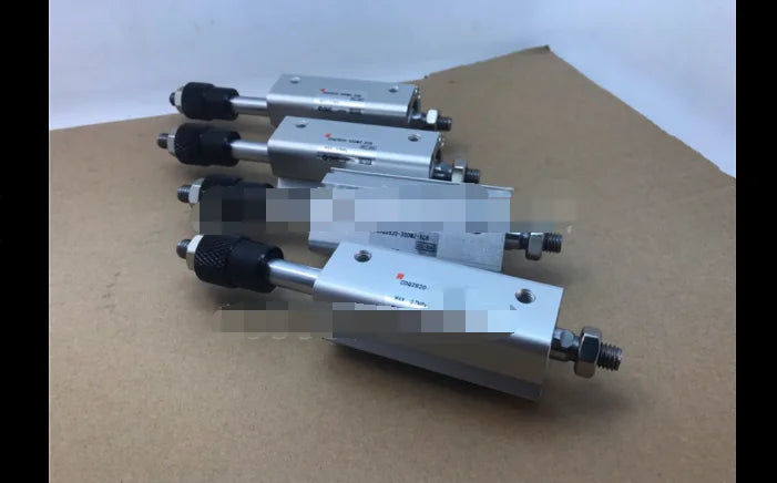 1PC  NEW   SMC   CQ2B125-10D-XC8     free  shipping