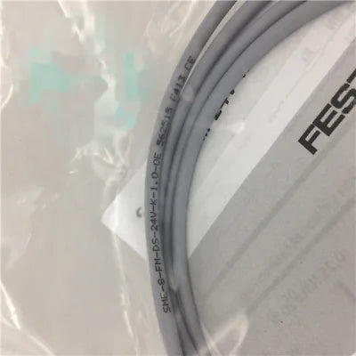 1pc new FESTO 562515 SME-8-FM-DS-24V-K-1,0-OE