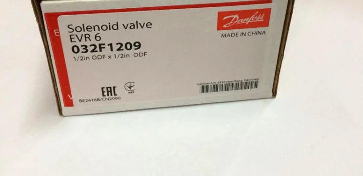 New  DANFOSS  Solenoid Valve 032F1209  free shipping