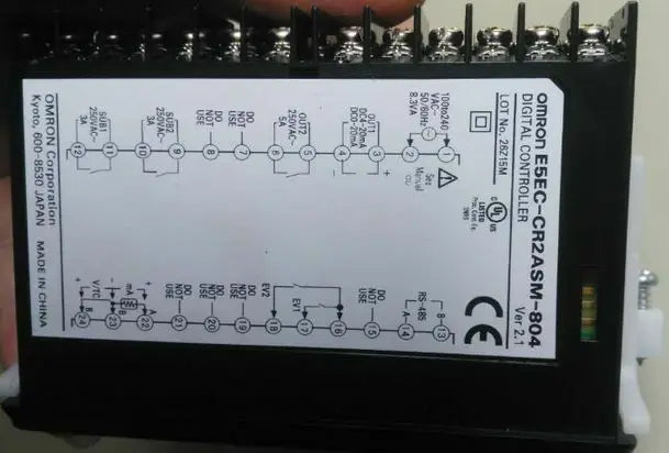 E5EC-CR2ASM-804 1PC New OMRON Temperature Controller 100-240VAC
