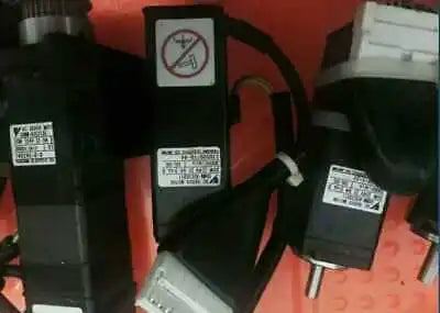 1pc new Yaskawa SGMM-A3C3SD11 30W