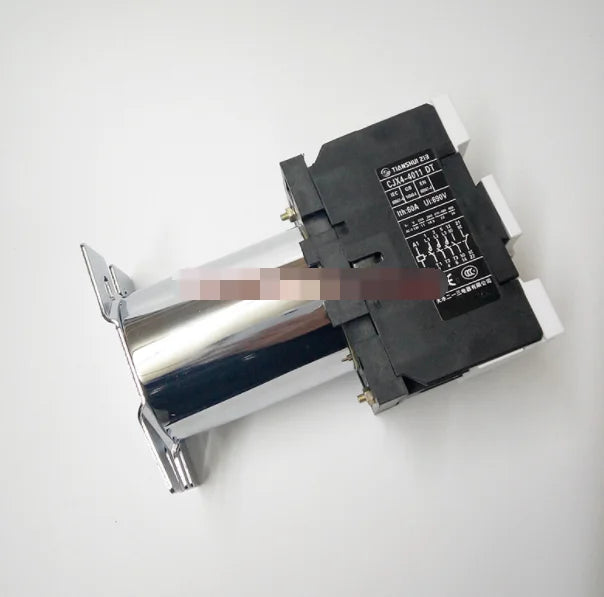1PC  NEW   Tianshui 213   CJX4-4011DT   AC220V  free  shipping
