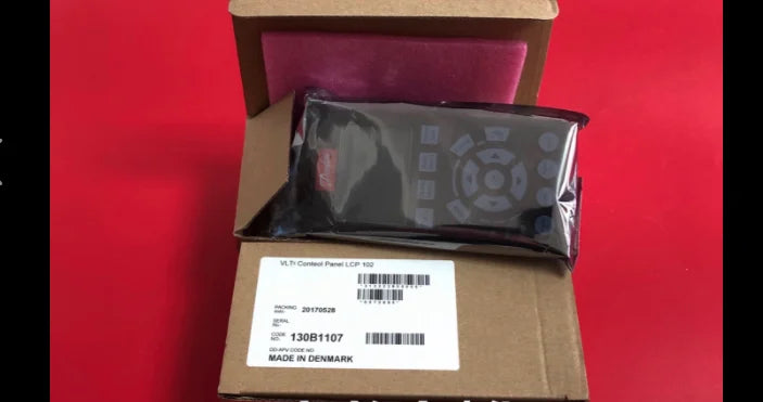 1PC  NEW   Danfoss   LCP102   130B1107   free shipping
