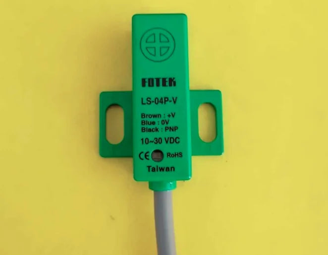 1pc FOTEK LS-04P-V Proximity sensor free shipping