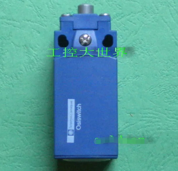 XCKN2110G11C 1PC NEW Schneider limit switch