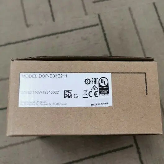NEW IN BOX DOP-B03E211 DOPB03E211 Delta HMI