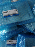 New SMC ZSE30A-01-P-L Pressure switch free shipping