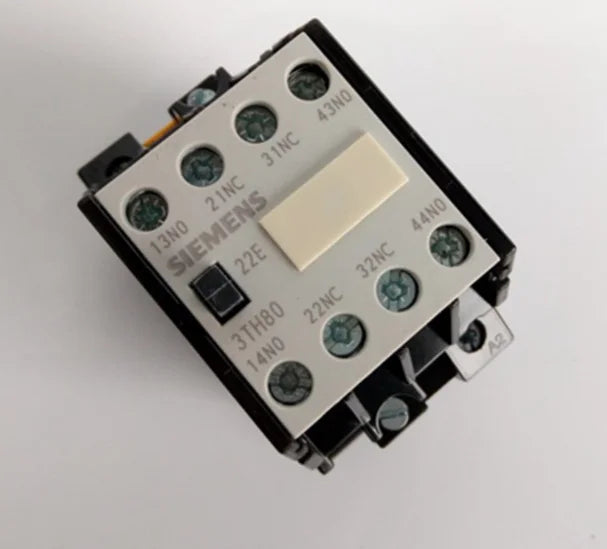 New Siemens 3TH8022-0XF0 contactor free shipping