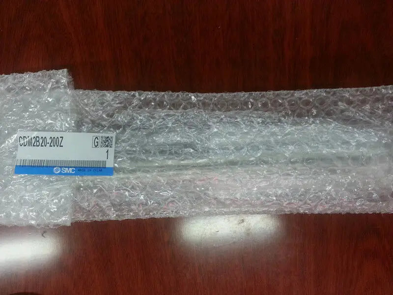 New SMC CDM2B20-200Z cylinder free shipping