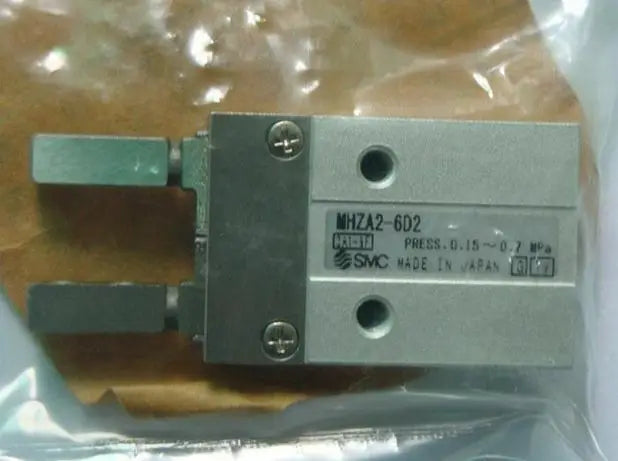 MHZA2-6D2 MHZA2 6D2 New SMC pneumatic finger free shipping