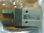 MHZA2-6D2 MHZA2 6D2 New SMC pneumatic finger free shipping