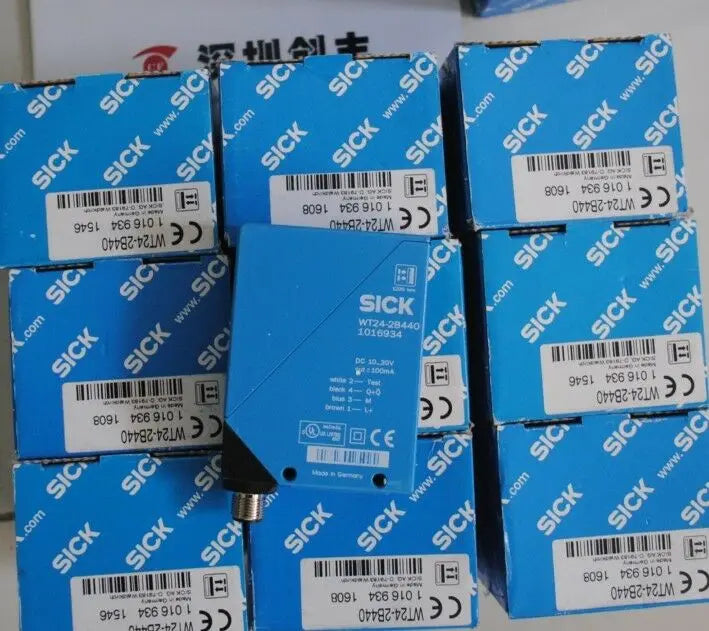 NEW  SICK  WT24-2B440  Photoelectric switch  free shipping