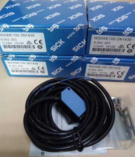 New SICK WS/WE100-2N1439 Photoelectric switch free shipping