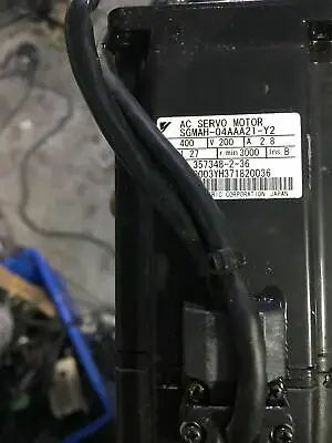 1pc new Yaskawa SGMAH-04AAA21-Y2 OK