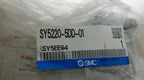 SY5220-5DD-01 SY5220 5DD 01 NEW in box SMC solenoid valves free shipping