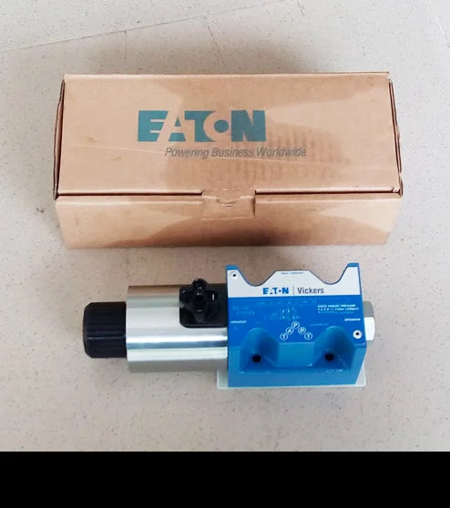 New VICKERS DG4V-5-0A-M-U-H6-20 Solenoid valve free shipping