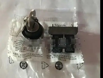 1PC NEW Schneider XB2-BG21C XB2 BG21C Free Shipping