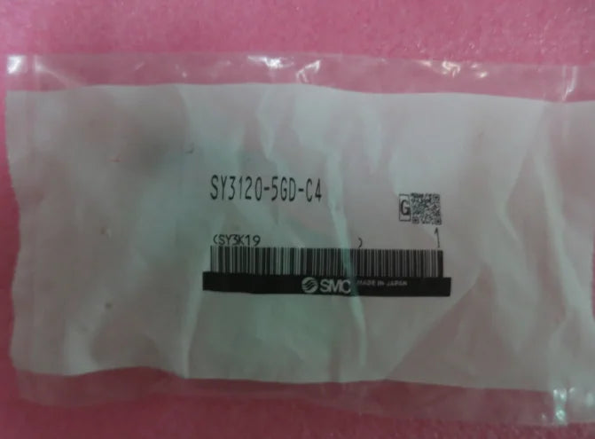 SY3120-5GD-C4 1PC New SMC solenoid valve free shipping