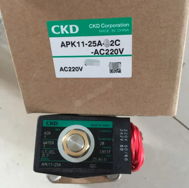 1PC  NEW  CKD  APK11-25A-B2C-AC220V  APK11-25A-B2C  AC220V  free  shipping