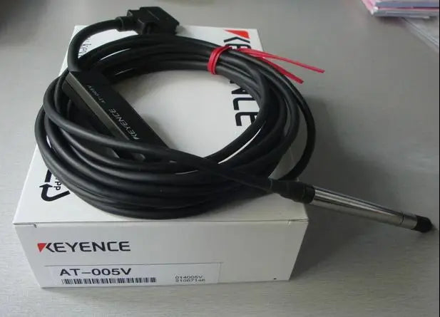 1PC NEW in box KEYENCE Sensor AT-005V AT 005V free shipping
