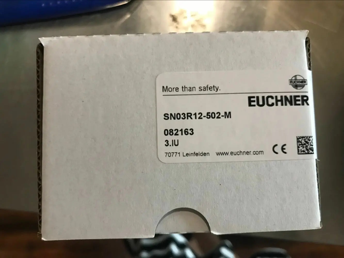 New EUCHNER SN03R12-502-M Travel switch free shipping