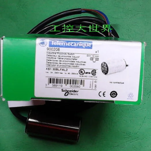 XS130BLFAL2 1PC NEW Schneider Relay