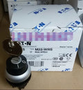 1PC  NEW   EATON  MOELLER  M22-WRS    free shipping