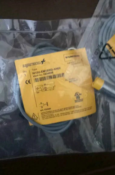 NI15U-EM18WD-AN6X 1PC New TURCK Proximity Sensor free ship
