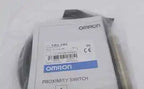 E2E2-X3D2 E2E2X3D2 1PC New Omron Switch free shipping
